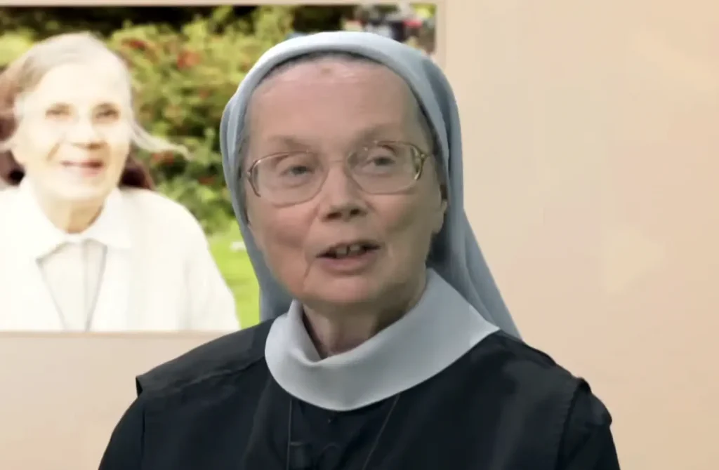 Soeur Marie-Béatrice est abbesse de l'Abbaye bénédictine de Saint-Louis-du-Templs de Limon à Saclay