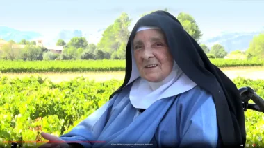 Mère Aude est l'ancienne mère abbesse de l’Abbaye Notre-Dame de Jouques