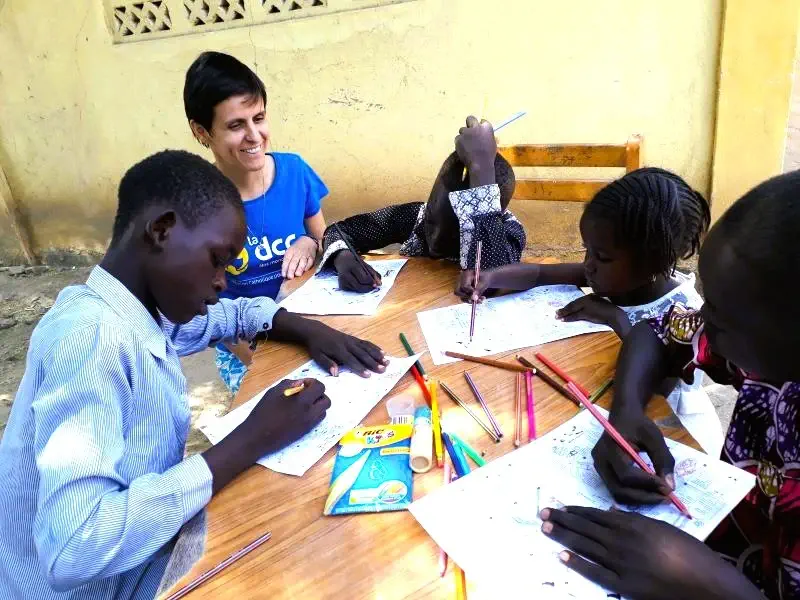 Soeur Aurélie Roine en mission au Tchad avec la DCC, grâce au soutien de la Fondation du Clergé.